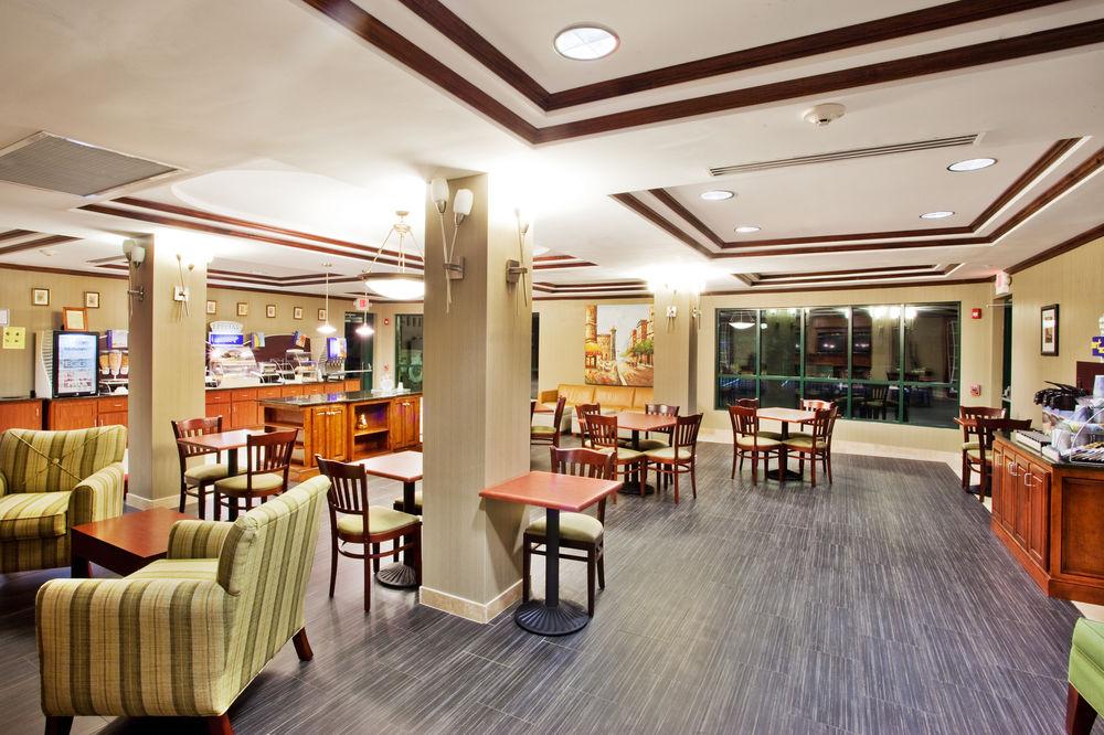 Holiday Inn Express & Suites Macon - I-475 By Ihg Exterior foto